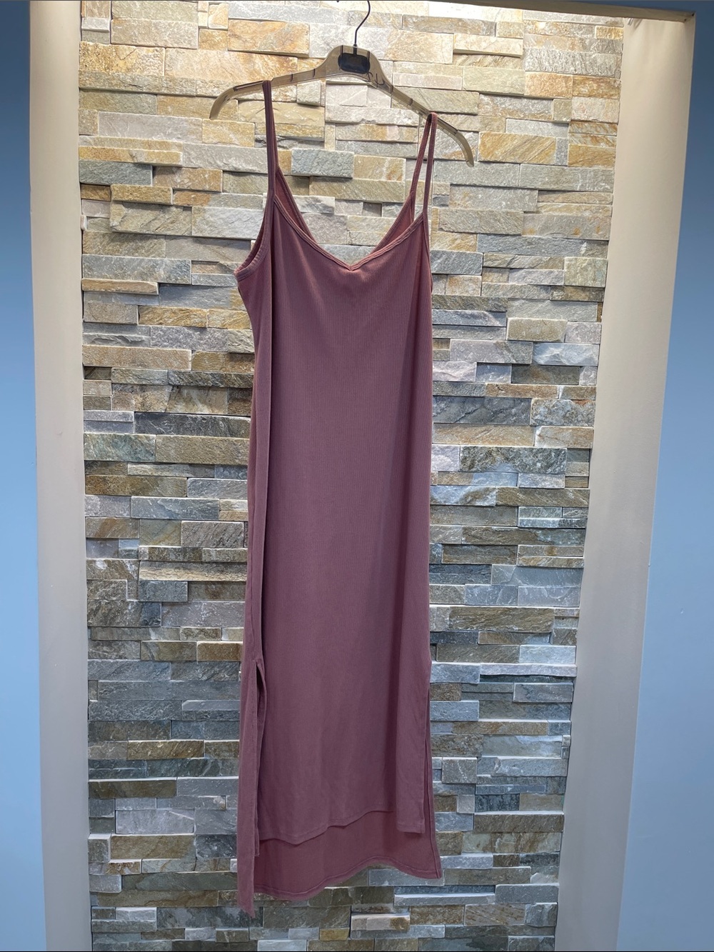🇨🇦 Billabong Mauve Slip Midi Dress